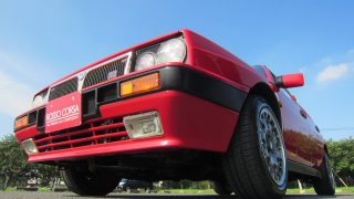 ランチア デルタ HF INTEGRALE 16V | ROSSO CORSA